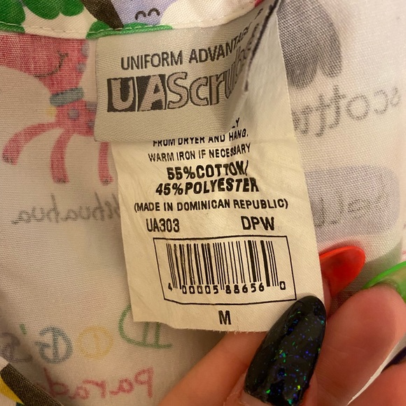 lot of scrub tops - Picture 8 of 8